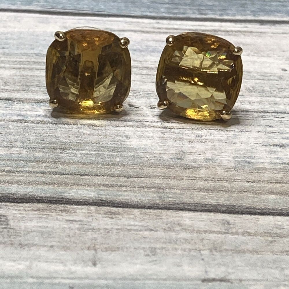 Citrine Color Cushion Cut Clear Acrylic Earrings Pierced NWOT‎ Gold Tone